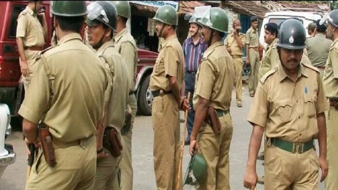 Ranchi police arrested a minor for setting buses on fire