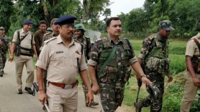 Three TSPC Naxals arrested in Jharkhand Two other arrested 12 guns seized In Gumla
