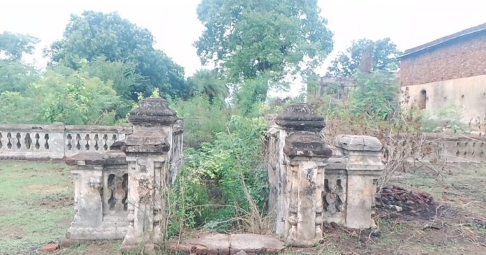 राजा और रानी इस बौलिया में करते थे स्विमिंग, आज ऐतिहासिक धरोहर