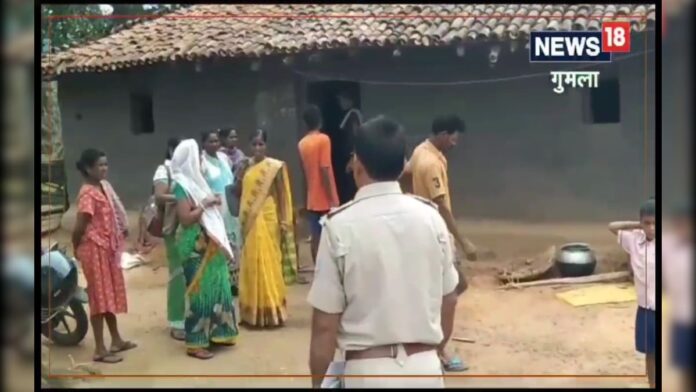 Gumla Crime News:अधेड़ महिला से रेप, आरोपी छुपा था घर में पुलिस ने किया अरेस्ट