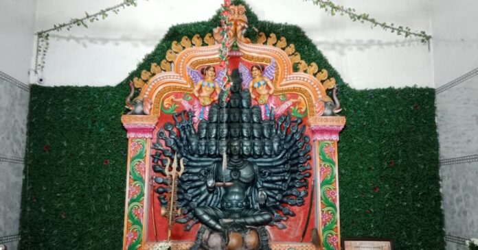 इस सदाशिव मंदिर में हैं 26 मुख और 52 भुजा वाले भगवान शिव, यहां दर्शनमात्र से खत्म हो जाते हैं सभी पाप