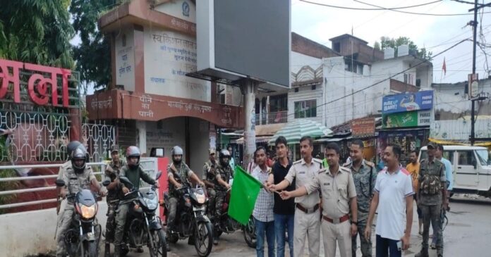 गुमला शहर में सायरन लगी बाइक से पेट्रोलिंग करेगी पुलिस,मोबाइल नंबर भी जारी