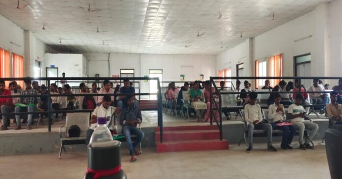लखीसराय में लगा रोजगार मेला, 50 पदों पर होनी थी बहाली, 16 का हो सका चयन, जानें वजह