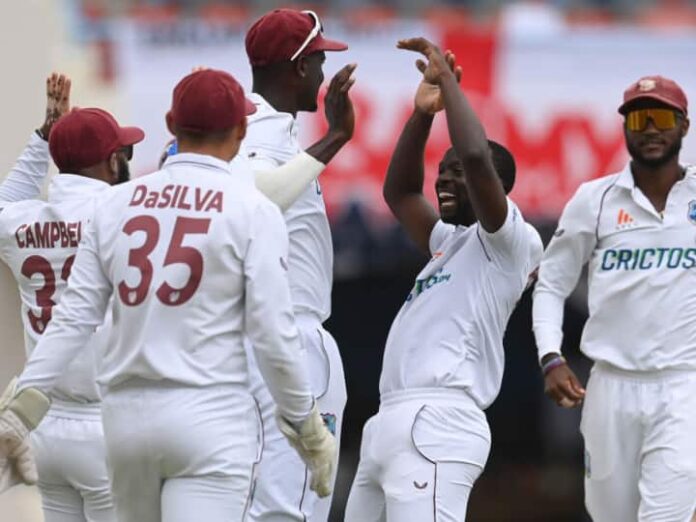 IND vs WI Live Score: क्या चौथे दिन वेस्टइंडीज की पारी जल्द समेट पाएंगे भारतीय गेंदबाज?