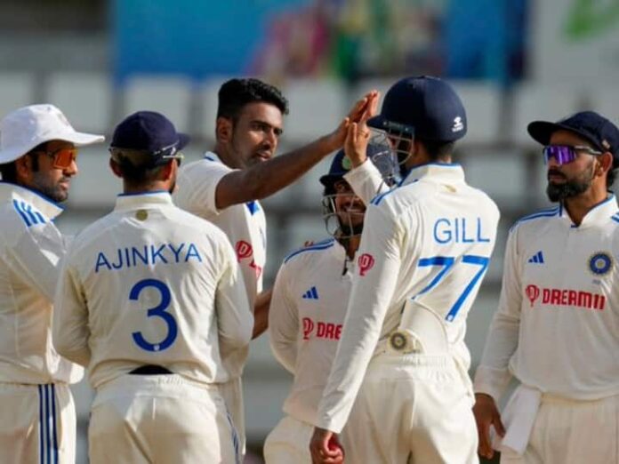 IND vs WI: भारत-वेस्टइंडीज टेस्ट मैचों में सर्वाधिक विकेट लेने वाले गेंदबाज, जानिए कौन-कौन...