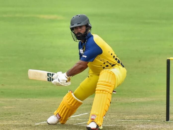 विजय हजारे ट्रॉफी में इस टीम के लिए खेल सकते हैं दिनेश कार्तिक, सलेक्शन के लिए रहेंगे उपलब्ध