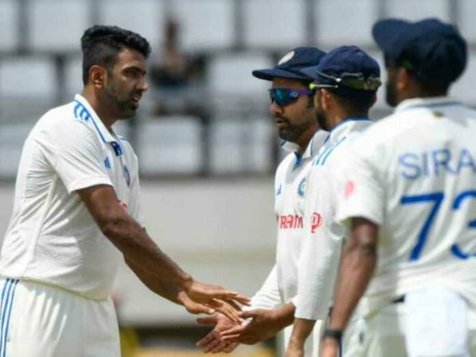 IND vs WI: टेस्ट मैचों की दोनों पारियों में सबसे ज्यादा बार 5 विकेट लेने वाले गेंदबाजों की...