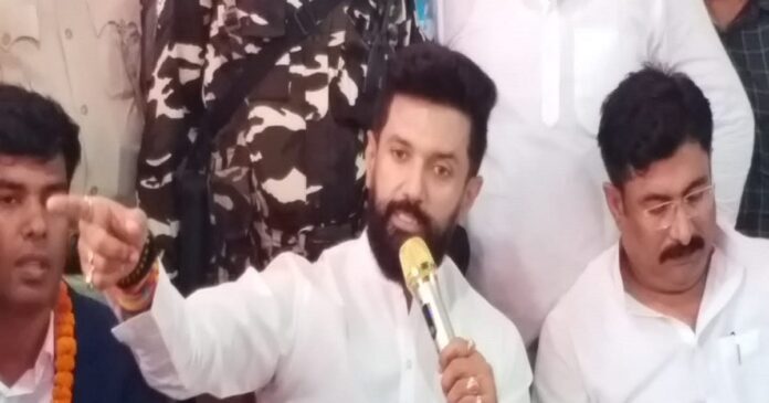 'CM नीतीश के विधायक मेरे संपर्क में', चिराग पासवान का दावा- जल्द करेंगे खुलासा