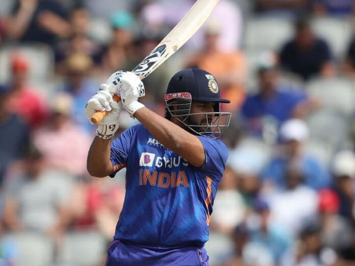 IND vs WI: टीम इंडिया के गेंदबाज का बयान, कहा- हम सब जानते हैं कि ऋषभ पंत कितने टैलेंटेट हैं...