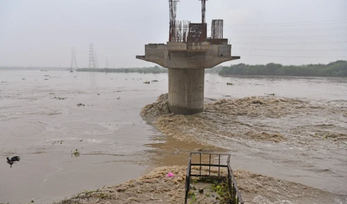 delhi water level