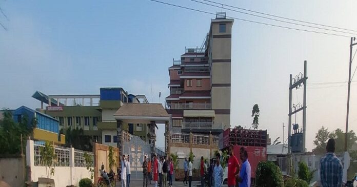 Bihar: BJP एमएलसी के आलीशान बंगले पर चला नीतीश सरकार का बुलडोजर, जानें वजह