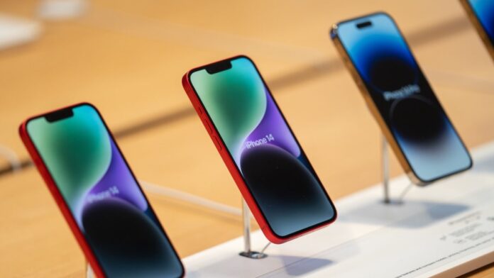 Apple ने सप्लायर्स को दिया iPhone 15 की 8.5 करोड़ यूनिट्स बनाने का ऑर्डर