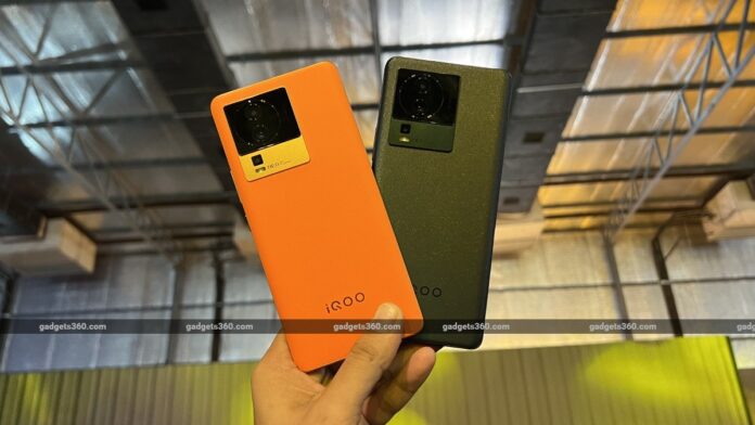 iQoo Neo 7 Pro 5G स्‍मार्टफोन 12GB तक रैम, 50MP कैमरा, 120W चार्जिंग के साथ लॉन्‍च, जानें प्राइस