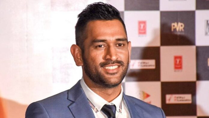 क्रिकेट का मैदान छोड़ सिनेमा स्क्रीन पर दिखेंगे MS Dhoni, पत्नी साक्षी ने किया खुलासा