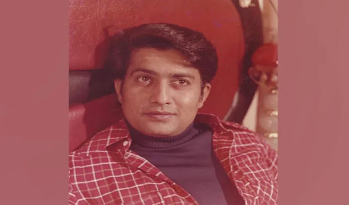 Ravindra Mahajani 
