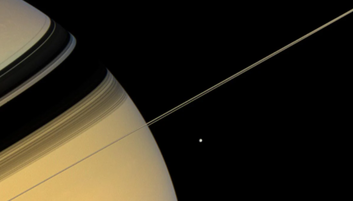 9.27 लाख किलोमीटर दूर से शनि ग्रह की खींची अद्भुत फोटो! NASA के Cassini स्पेसक्राफ्ट का कारनामा