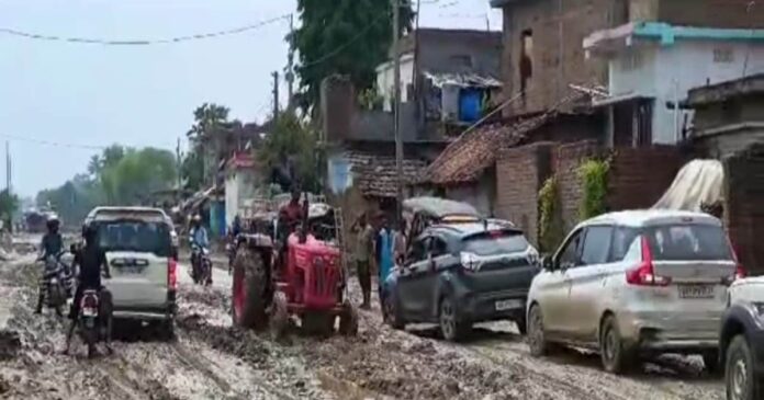 सड़क को मोटरेबल करने का दिया गया है आदेश, इस रास्ते का कर सकते है उपयोग