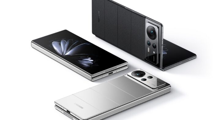 Xiaomi के बुक स्टाइल फोल्डेबल स्मार्टफोन में मिल सकती है 4,500mAh बैटरी