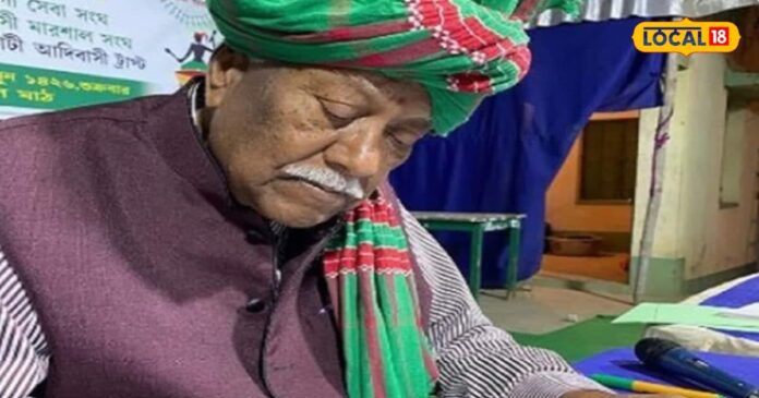 आदिवासी डॉ. धुनी सोरेन बस गए इंग्लैंड में, पर दिल भटक रहा झारखंड की गलियों में