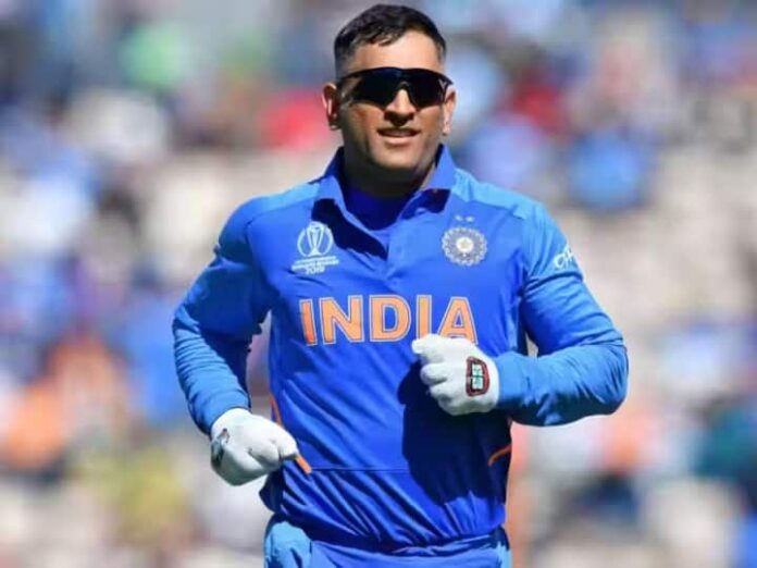 MS Dhoni क्रिकेट के अलावा बाकी चीजों से कितनी कमाई करते हैं? जानकर रह जाएंगे हैरान