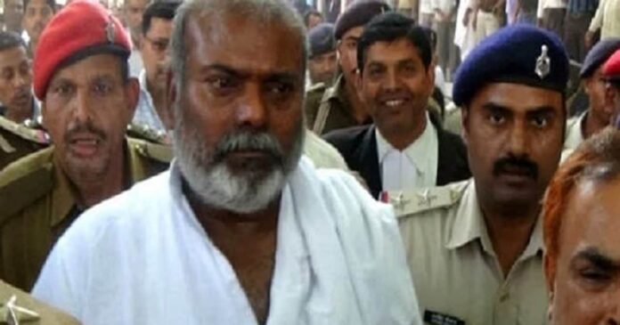 रेप केस में सजा काट रहे राजबल्लभ को मिली पैरोल,15 दिनों के लिए जेल से आया बाहर